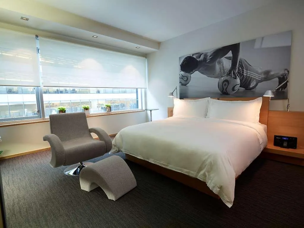 Le Germain Hotel Maple Leaf Square Toronto
