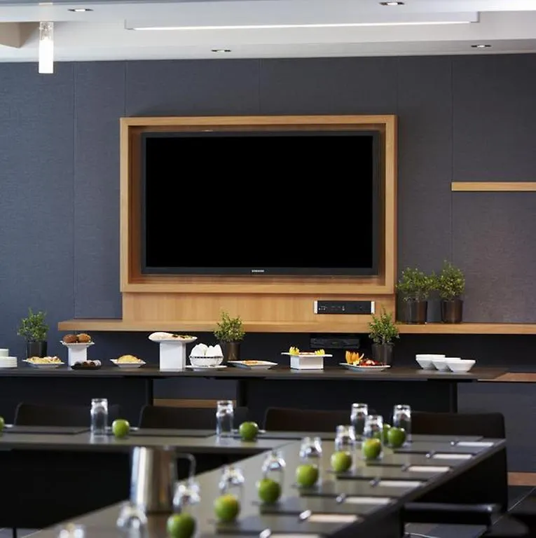 Le Germain Hotel Maple Leaf Square Toronto
