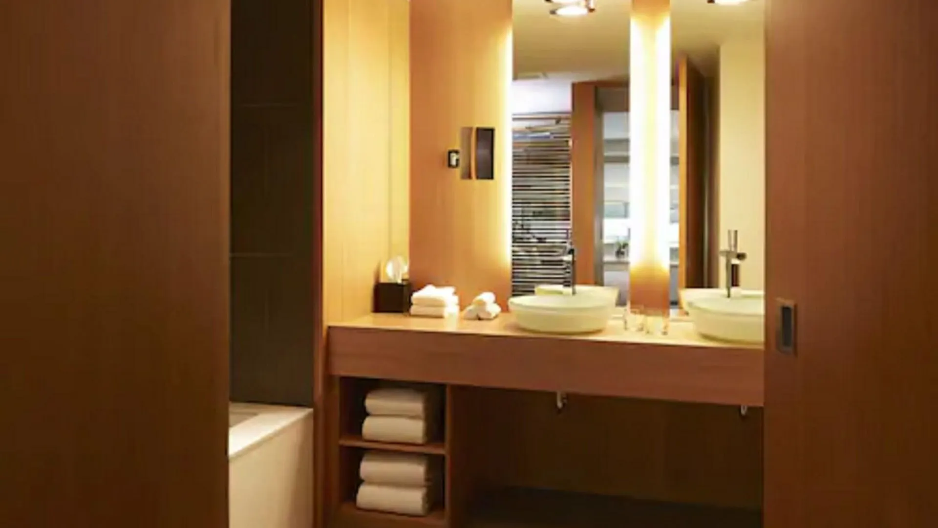****  Le Germain Hotel Maple Leaf Square Toronto Canada