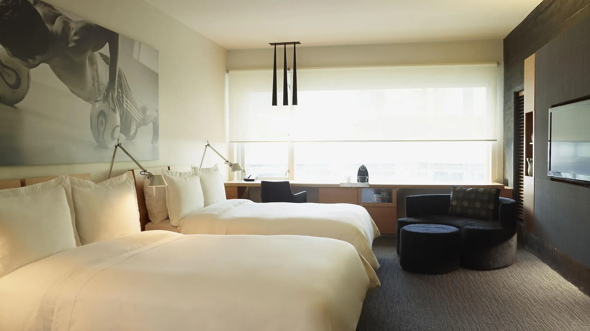 Le Germain Hotel Maple Leaf Square Toronto 4*,